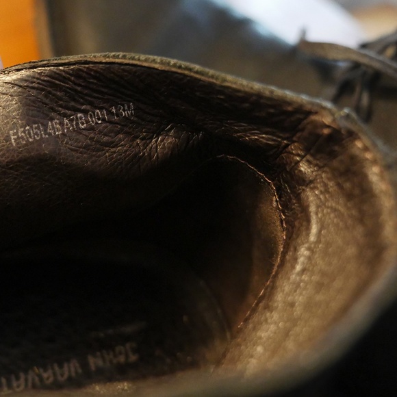 John Varvatos Black Leather Chukka - Picture 13 of 13